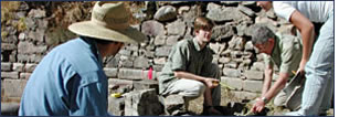 GHF in the field - Click here for Chav&iacute;n de Hu&aacute;ntar